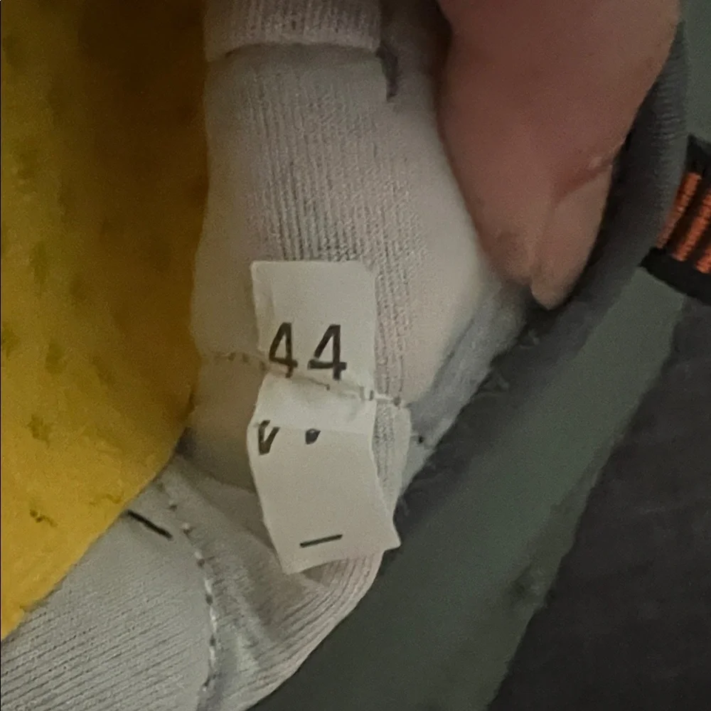 #1519** Stylish Black and Orange Unisex’s Breathable Water Shoes - Picture 9 of 15